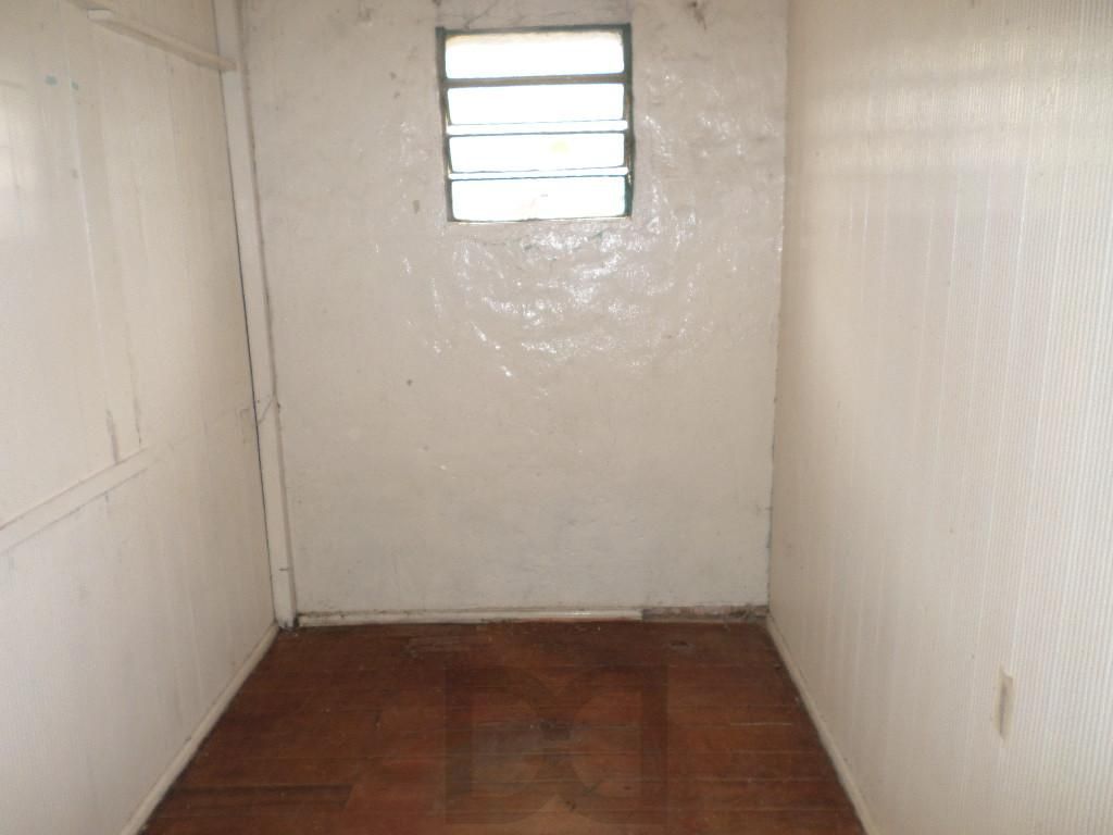 Casa de madeira o terreno 8,50 por 28 — foto 4