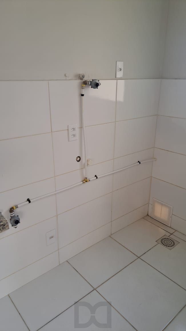 Apartamento com 2 dormitórios, churrasqueira, vaga de garagem, no bairro Parque Santa Fé — foto 2