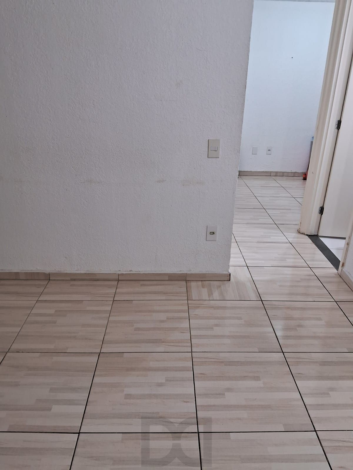 Apartamento 2 Dormitórios, 2º Andar, 01 vaga no Bairro Sarandi em Porto Alegre. — foto 7