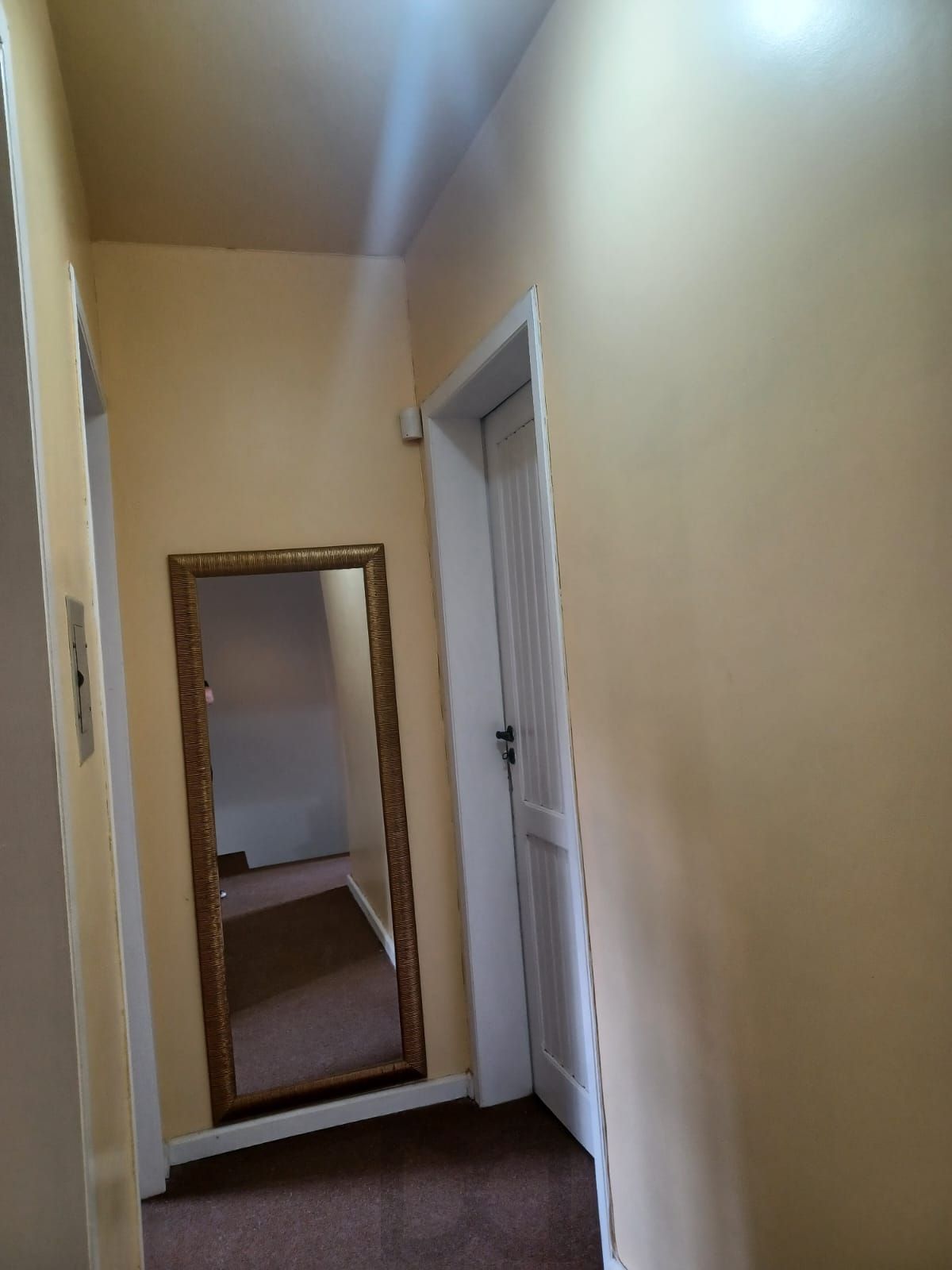 Casa com 04 quartos (01 suíte) 02 vagas no Bairro Jardim Sabará em Porto Alegre — foto 15