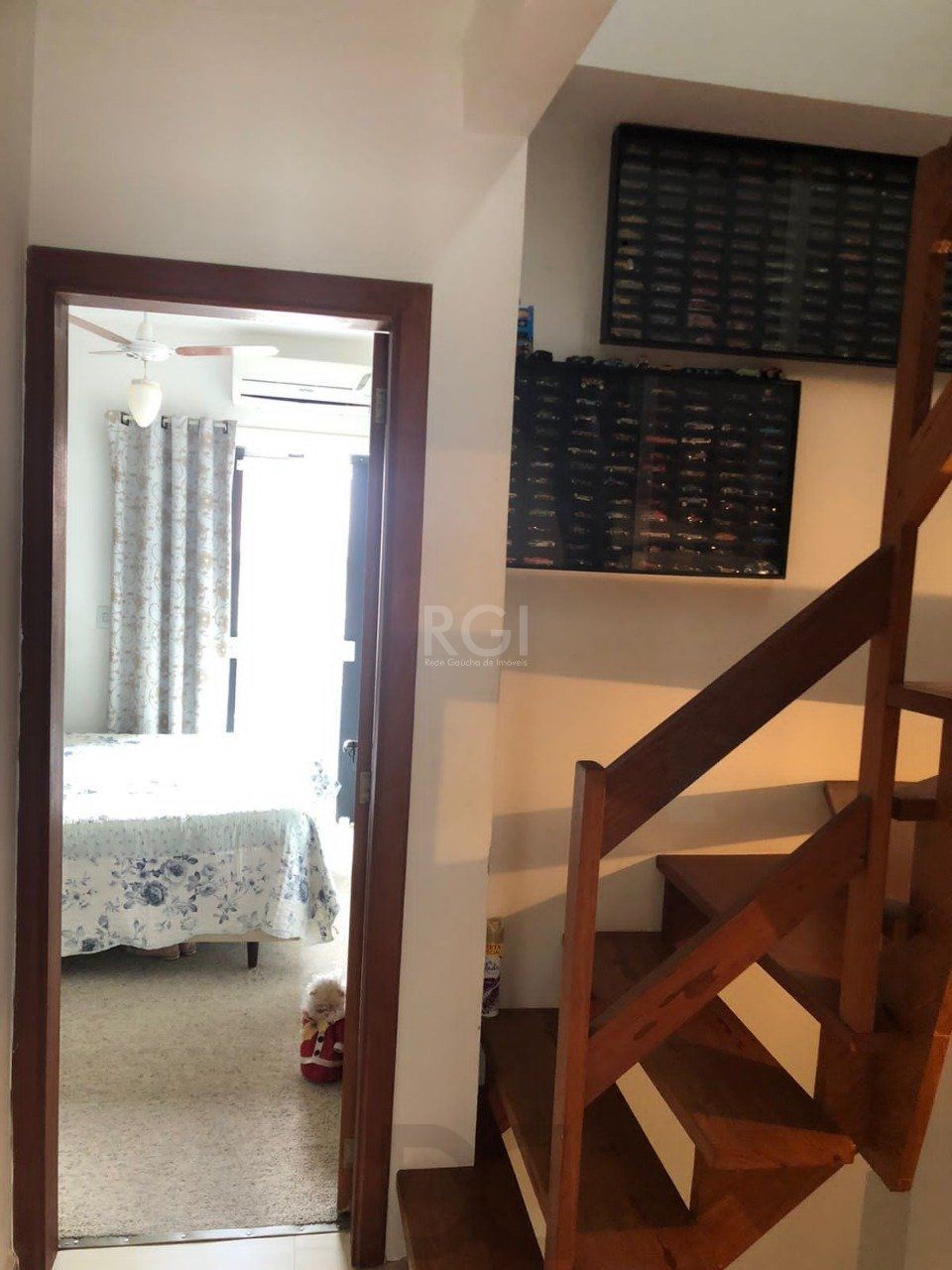 Casa com 3 dormitórios 2 suítes, área gourmet, vaga de estacionamento, Guarujá, Porto Alegre RS — foto 23