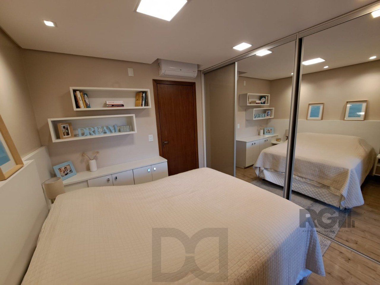 Casa em Condomínio com 03 quartos e 02 vagas no Bairro Nonoai — foto 40