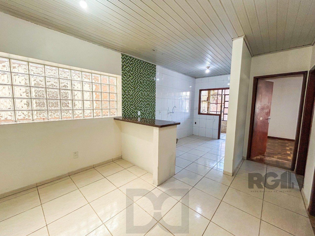 Casa 03 quartos, peças amplas, 03 dormitórios, salão de festas -3 vagas - Cavalhada — foto 10