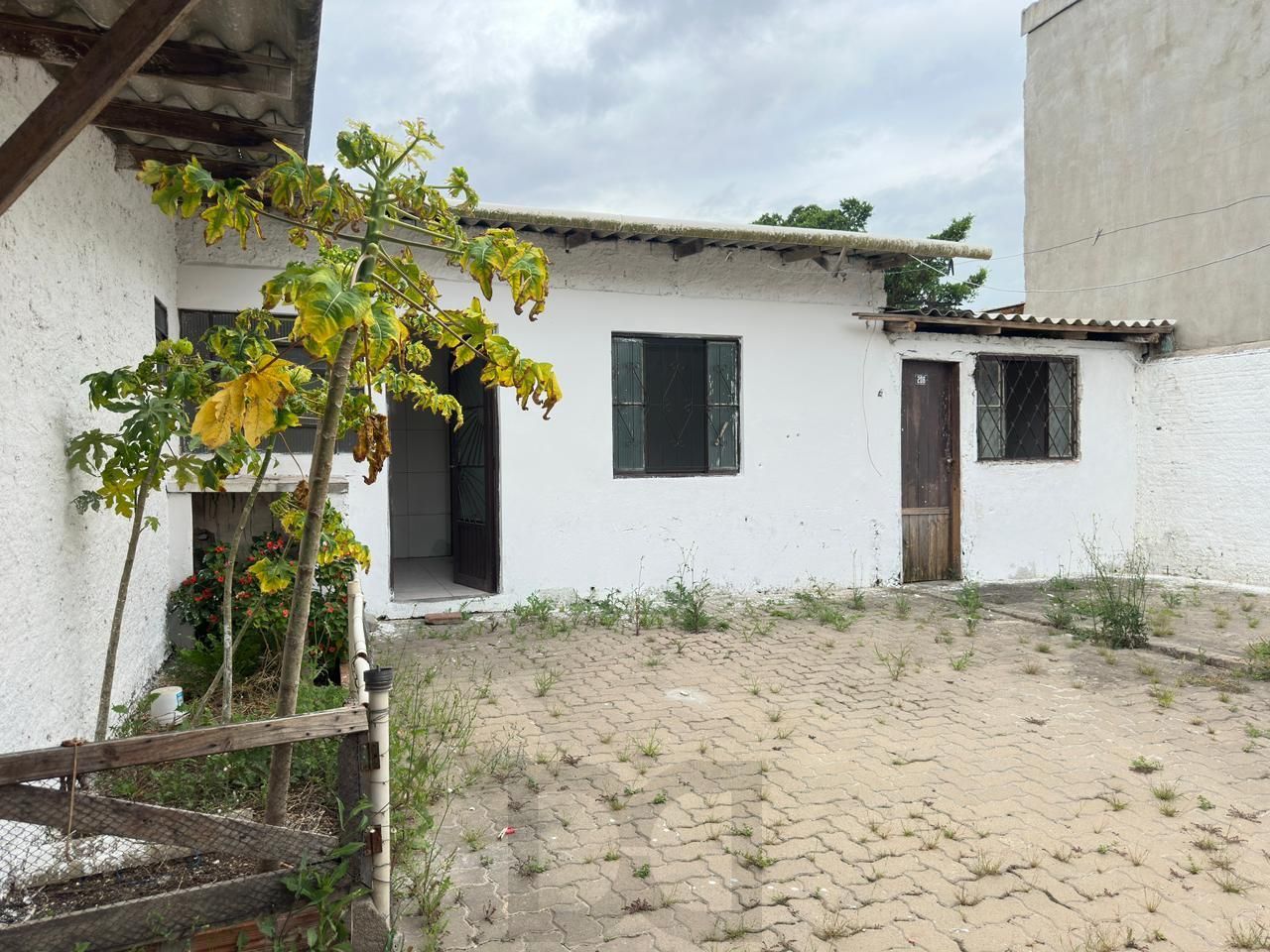 Casa com 3 dormitórios e edicula para venda e locação no bairro Belém Novo — foto 19
