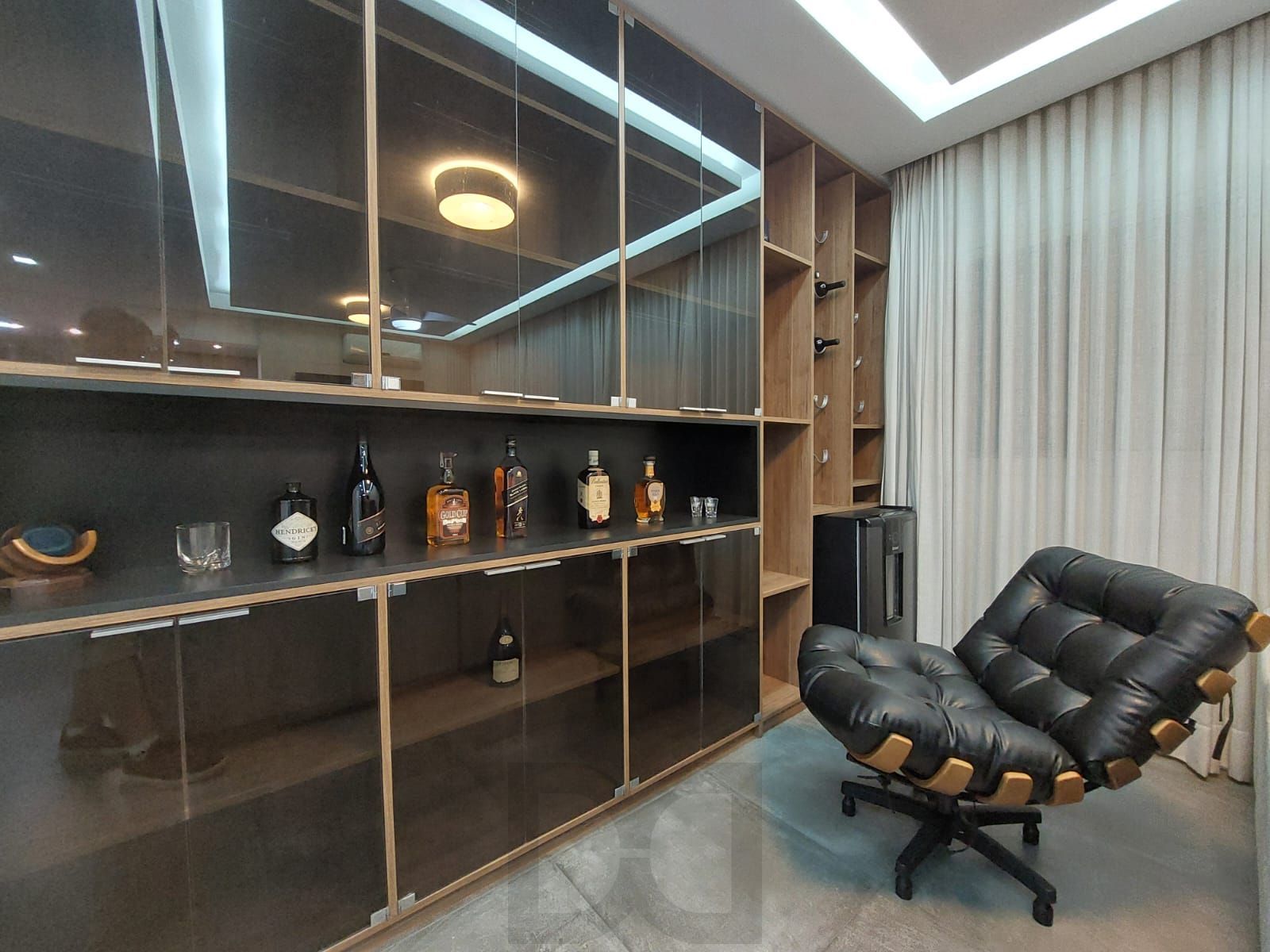 Apartamento mobiliado, 3 dormitórios tranformado em 2 com 1 suite, 75m², 1 vaga, Jardim Carvalho — foto 2