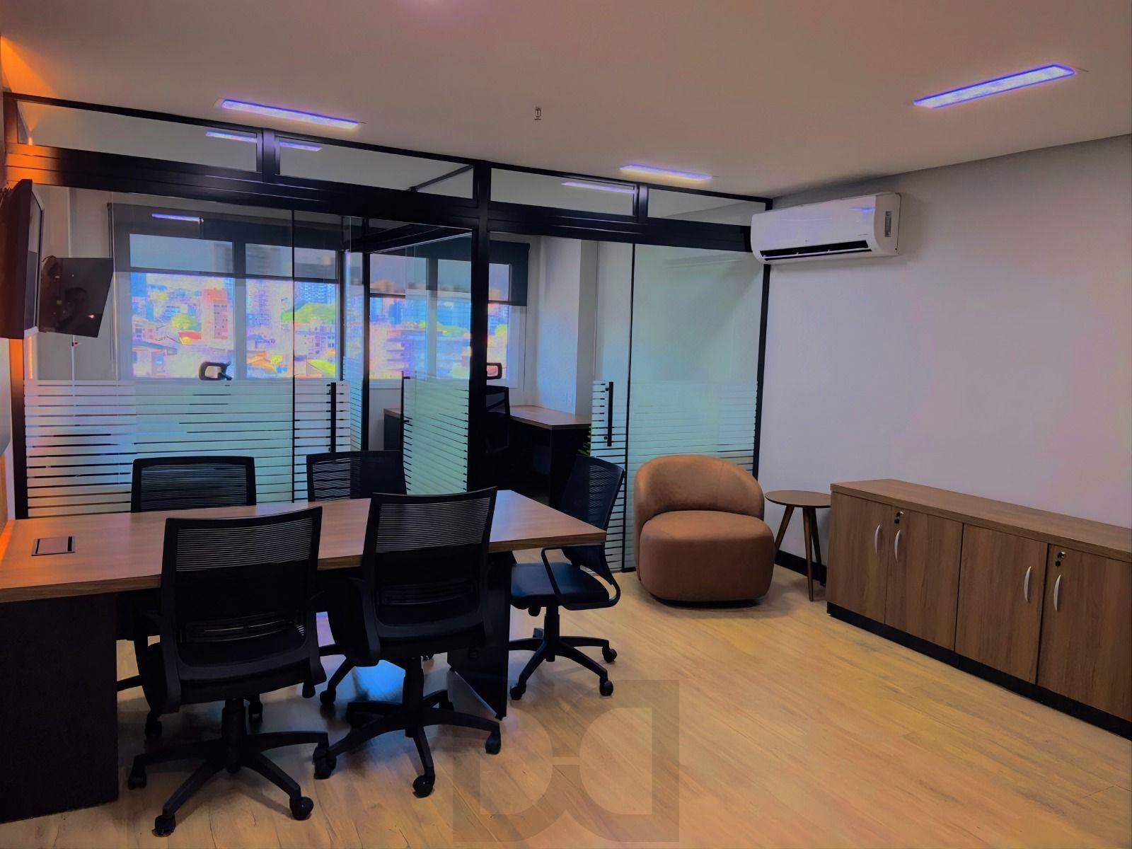 Sala comercial no Hom Lindoia — foto 1