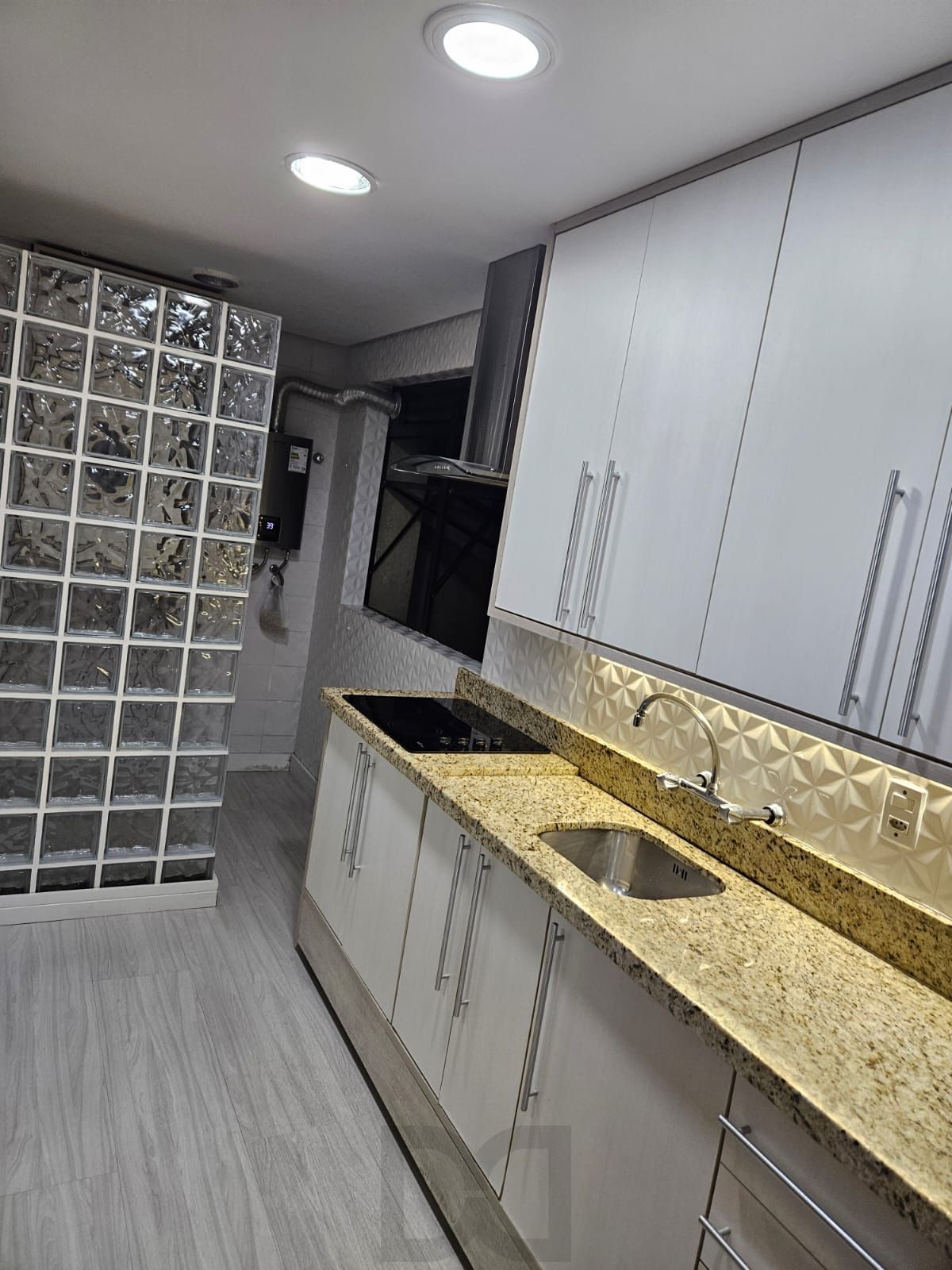 Apartamento com 02 quartos e 01 vaga no Centro Histórico de Porto Alegre — foto 36