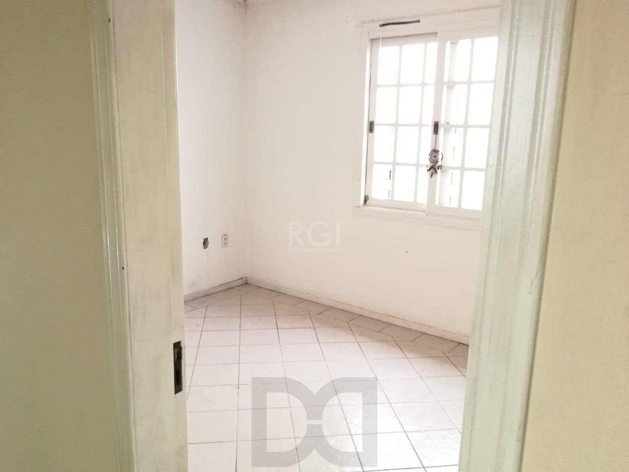Casa para Venda - 170m², 3 dormitórios, 3 vagas - Nonoai, Porto Alegre — foto 14