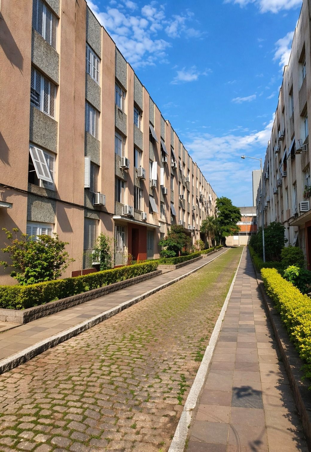 EXCELENTE APTO 2 DORM COM VAGA ROTATIVA — foto 1