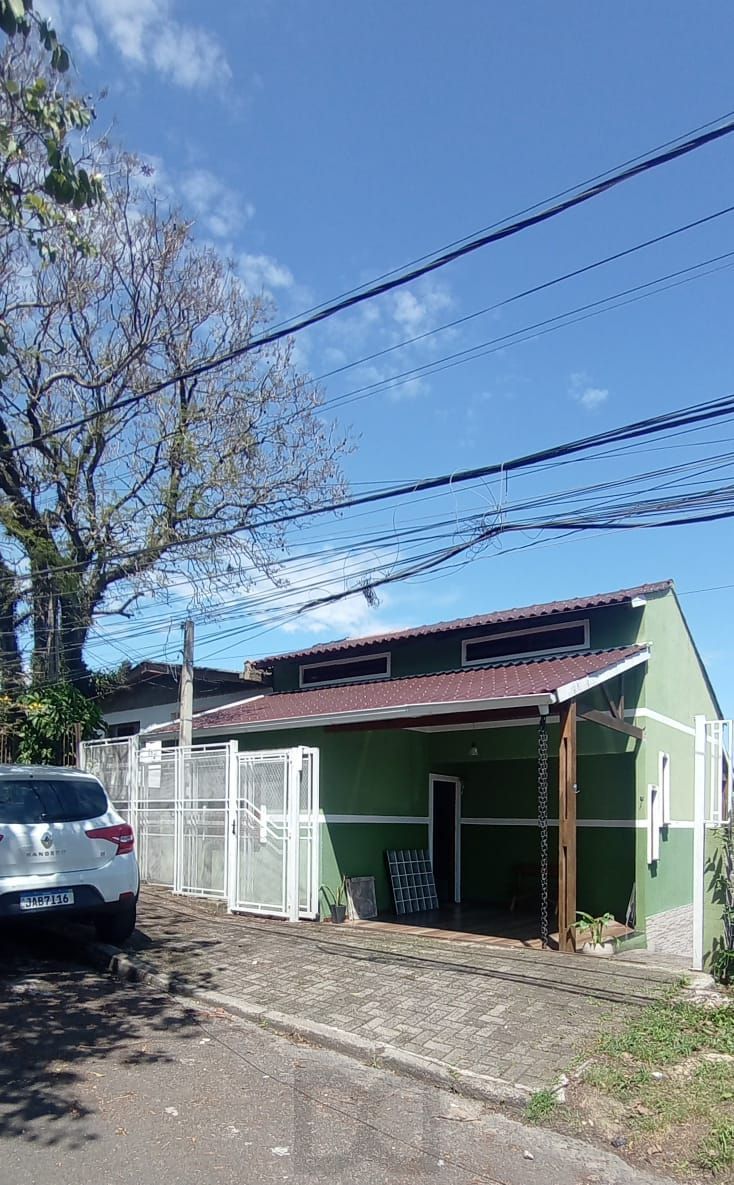 Casa com 02 quartos e 01 vaga no Bairro Cavalhada — foto 1