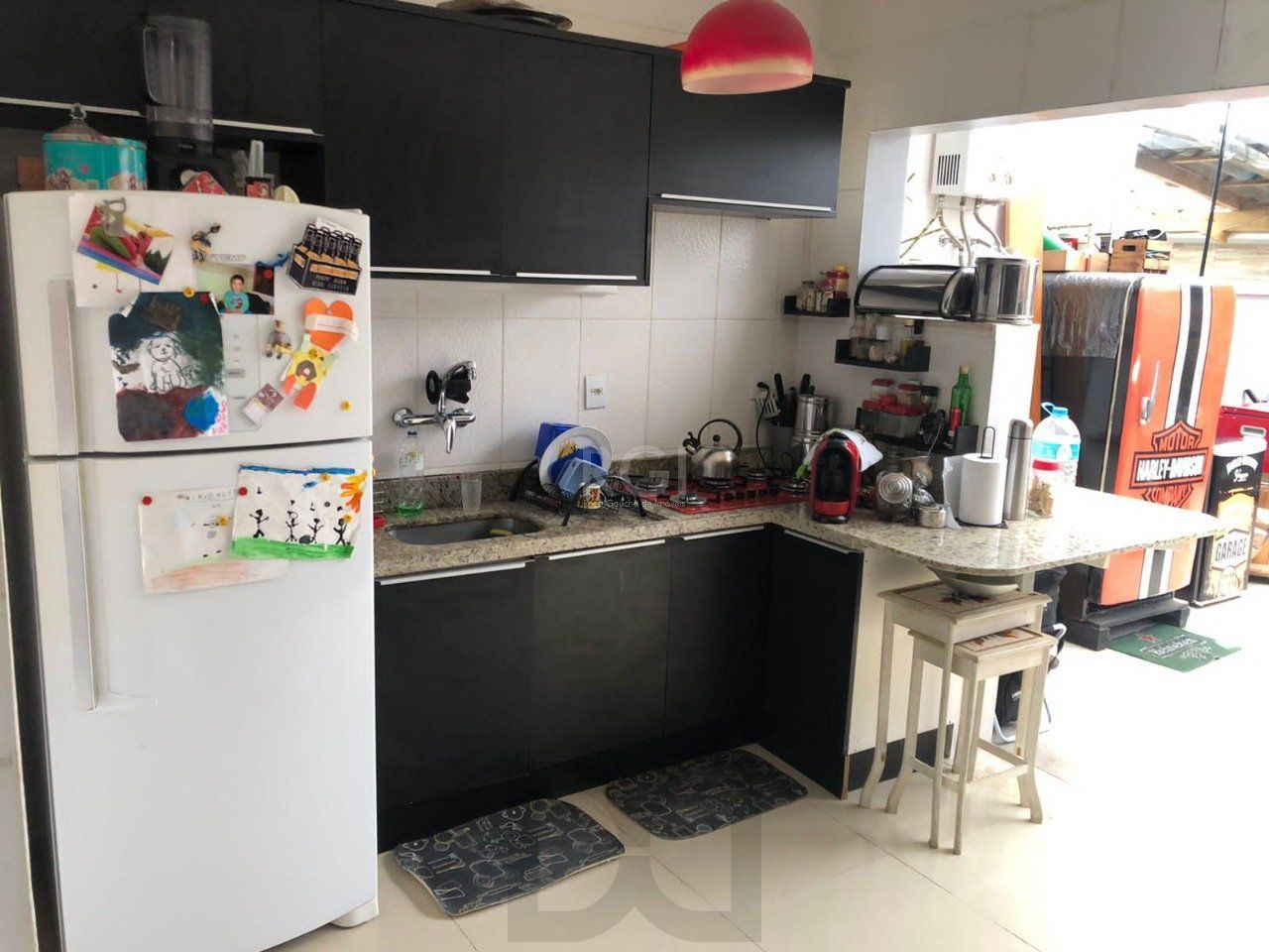 Casa com 3 dormitórios 2 suítes, área gourmet, vaga de estacionamento, Guarujá, Porto Alegre RS — foto 14