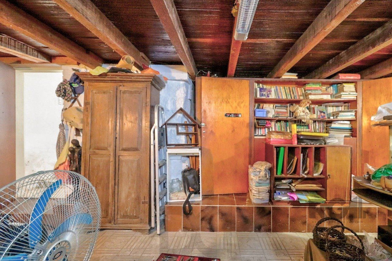 Casa a venda composta de 4 dormitórios no bairro Jardim Isabel em Porto Alegre — foto 49