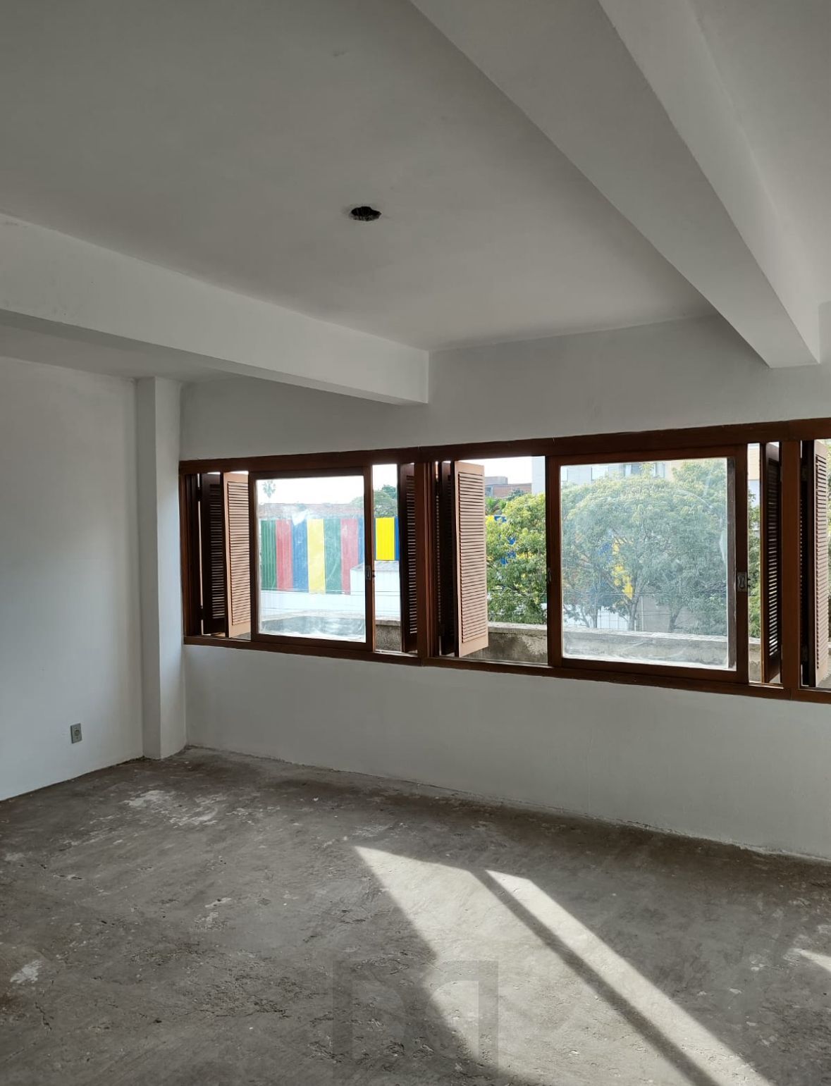 Studio Residencial no Bairro Santa Maria Goretti em Porto Alegre — foto 2