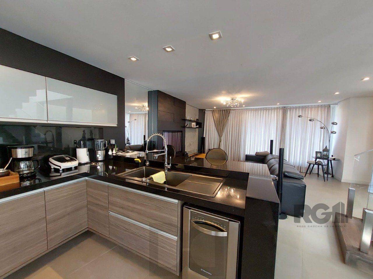 Casa para Venda - 296m², 3 dormitórios, sendo 1 suites, 3 vagas - Vila Nova, Poa — foto 12