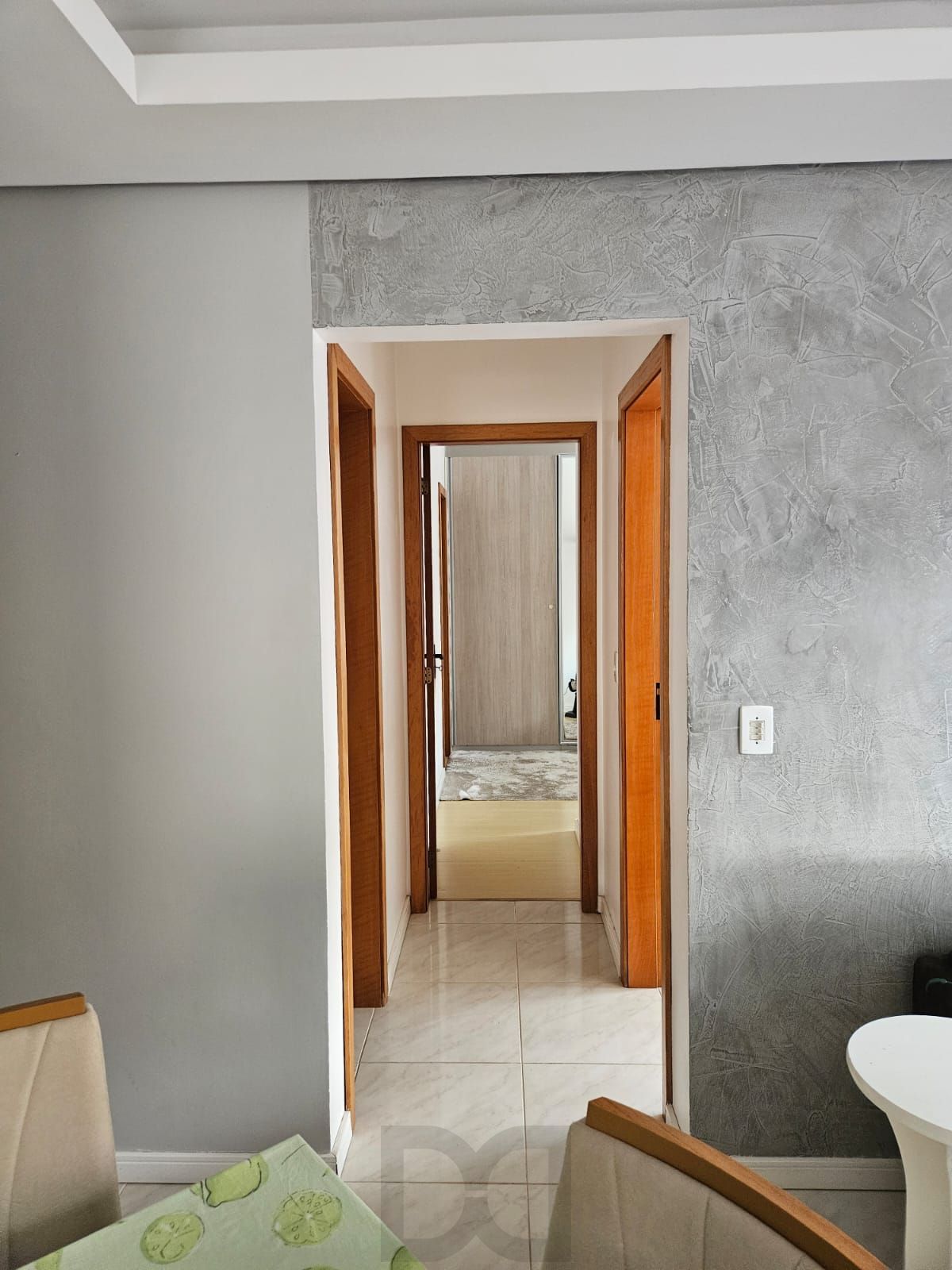 Apartamento com 02 quartos, 02 banheiros e 01 vaga no Bairro Vila Ipiranga — foto 5