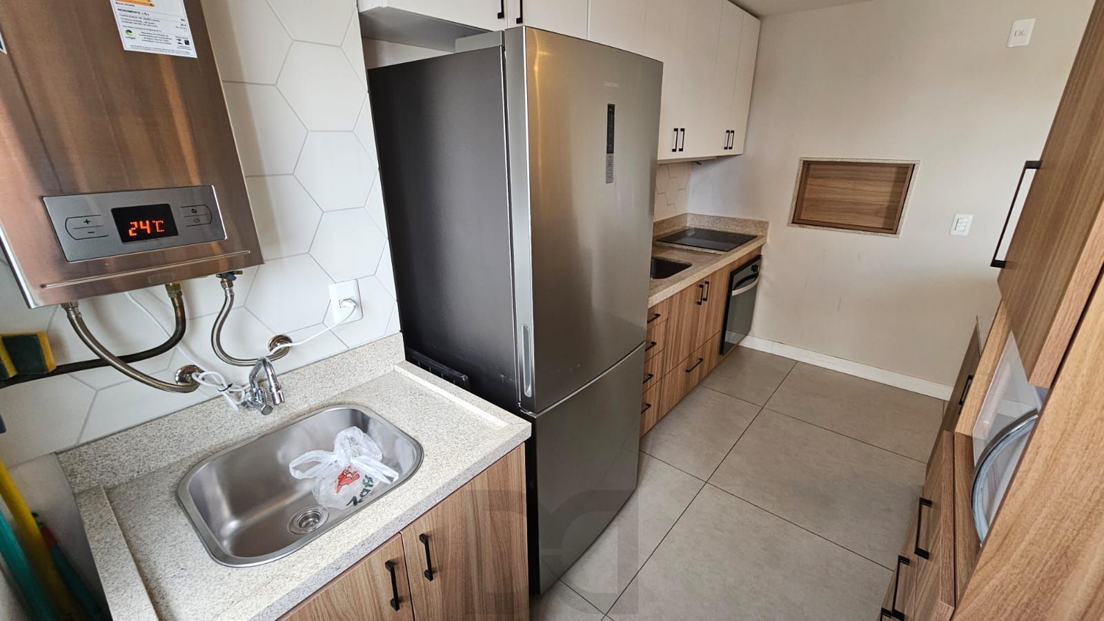 Apartamento de 2 dormitórios 2 suítes , vaga dupla coberta escriturada ! — foto 9