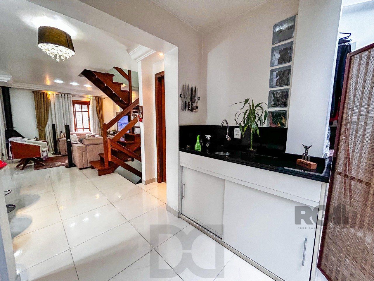 casa em condominio, com 1 suíte, 2 vagas, lareira, churrasqueira, infra completa — foto 5