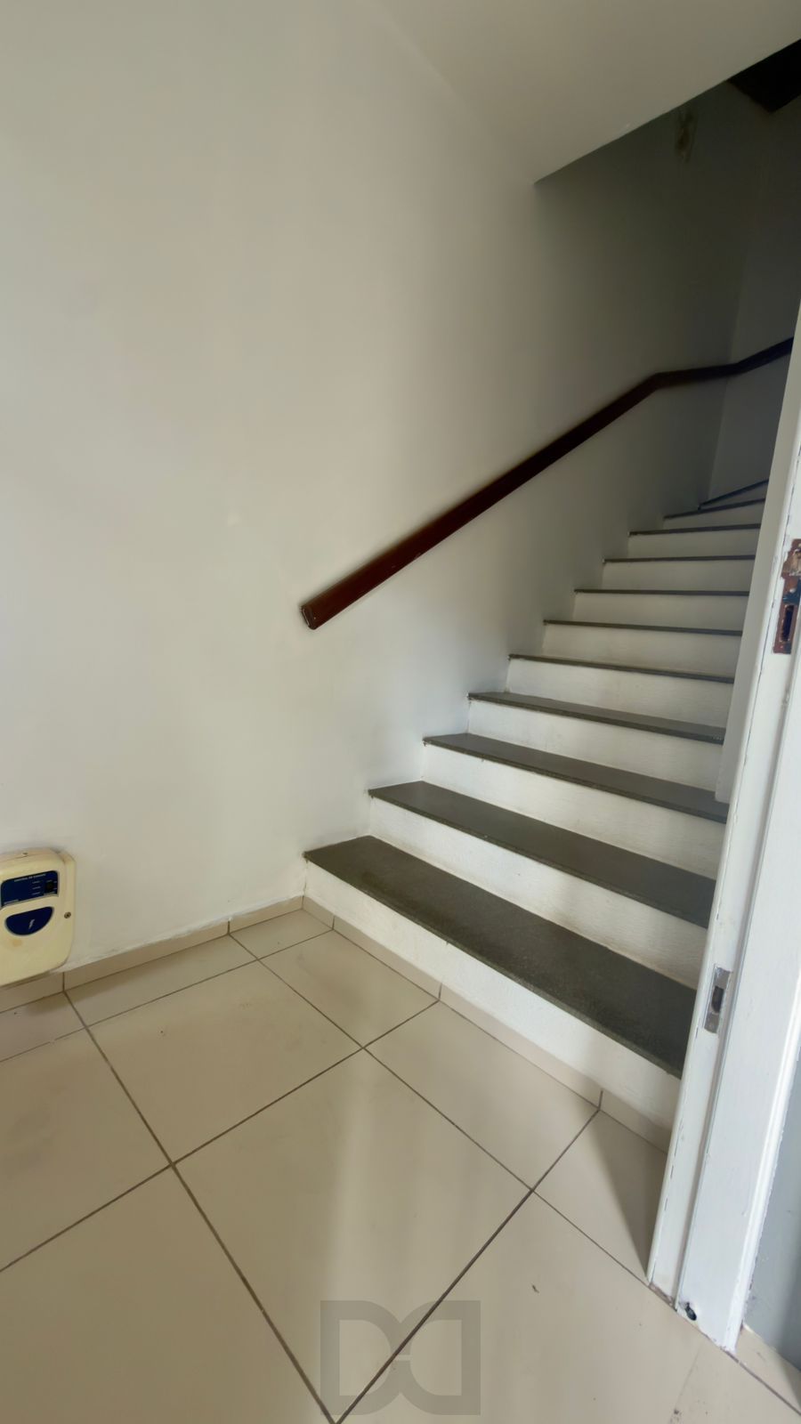 Casa com 02 quartos e 02 vagas no Bairro Jardim Itu em Porto Alegre — foto 32