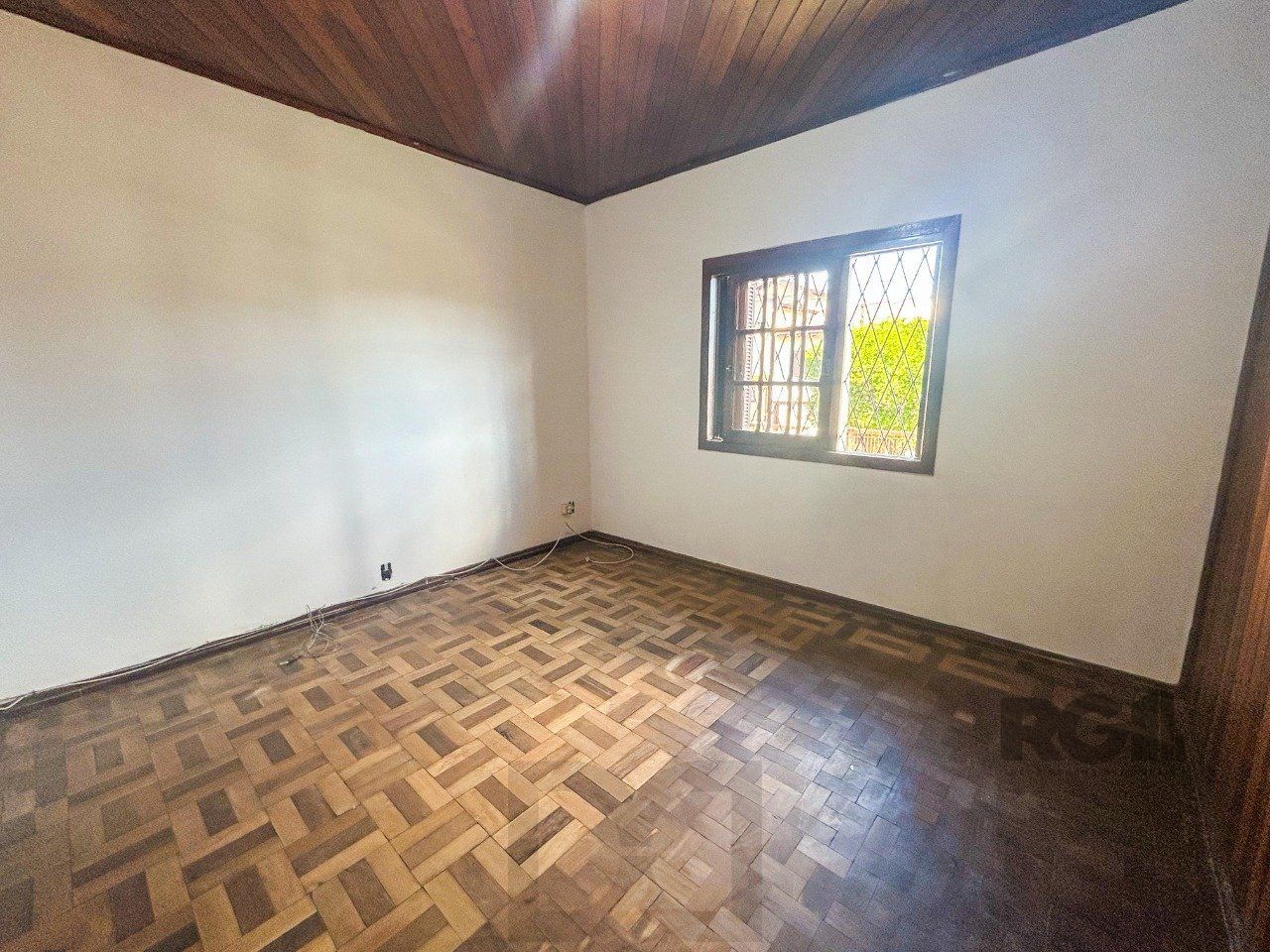 Casa 03 quartos, peças amplas, 03 dormitórios, salão de festas -3 vagas - Cavalhada — foto 27