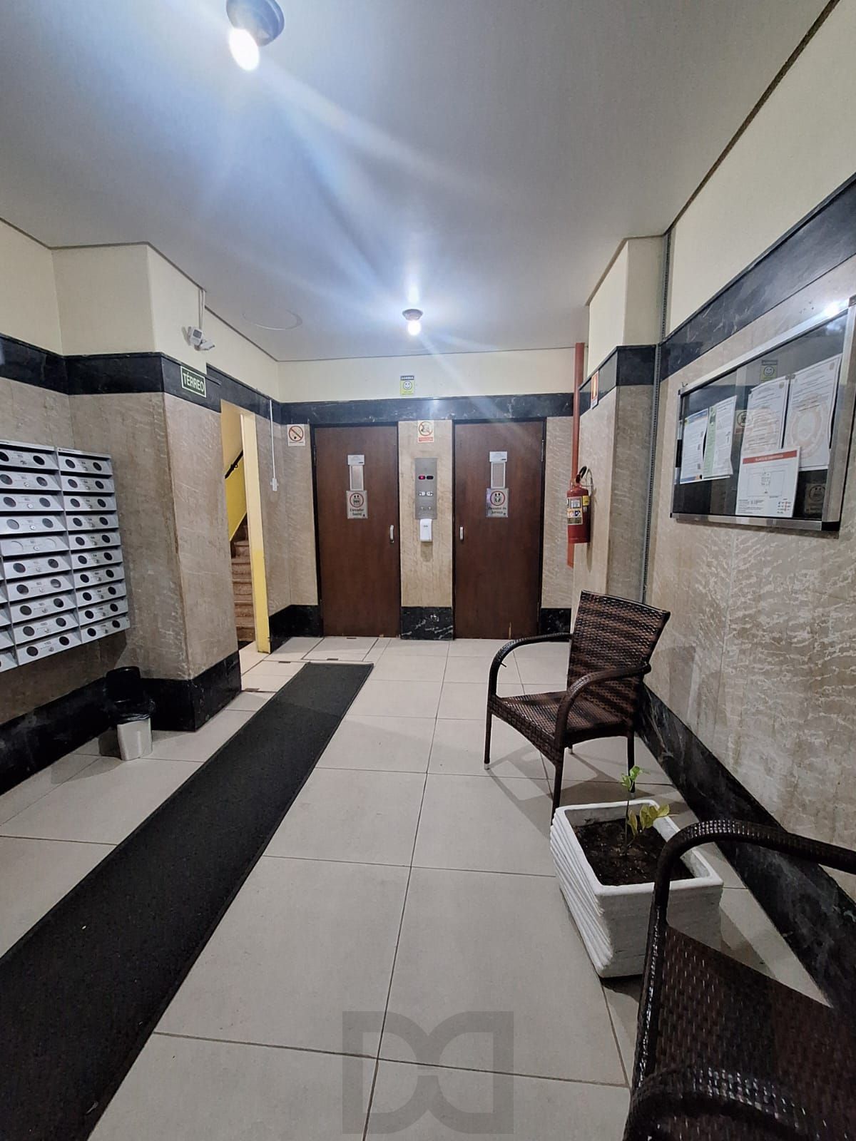 Apartamento com 02 quartos no Centro de Porto Alegre — foto 26