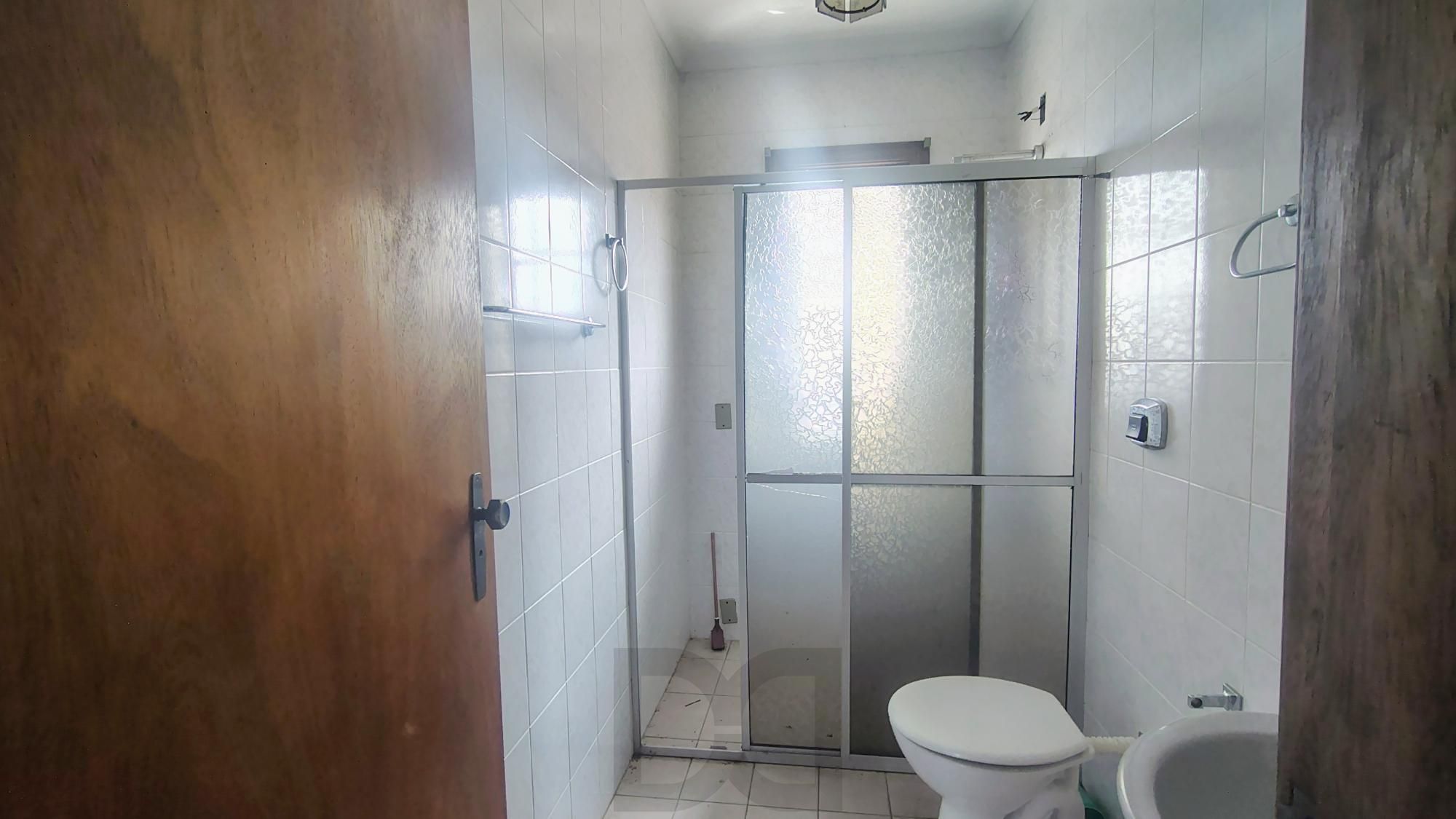 Sobrado com 3 dormitórios com suíte e 2 vagas de garagem ! — foto 23