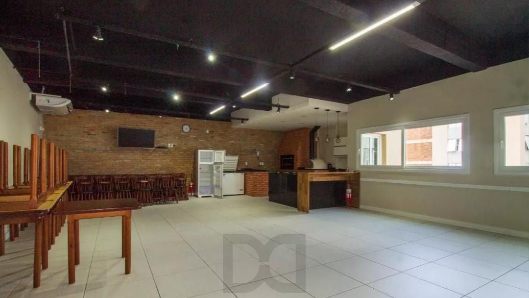 EXCELENTE APTO 2 DORM COM VAGA ROTATIVA — foto 18