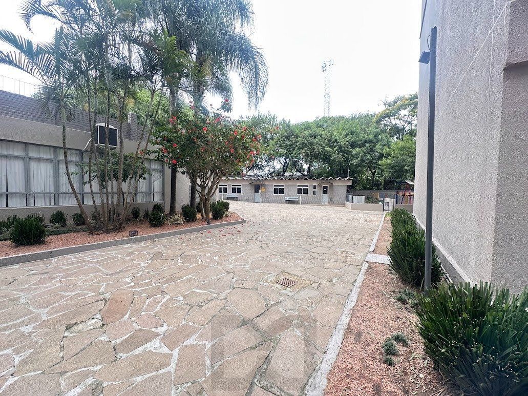 Apartamento a venda, dois dormitórios mobiliado no bairro Cristal. — foto 35