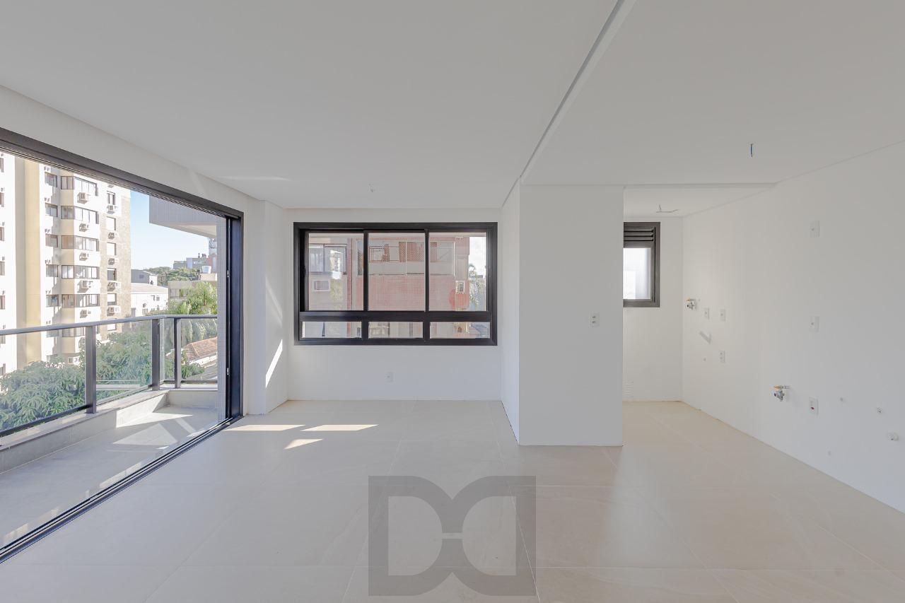 APARTAMENTO, 2 DORMITÓRIOS, 2 SUÍTES, VARANDA, VAGA DE GARAGEM, BAIRRO MENINO DEUS, PORTO ALEGRE/RS — foto 2