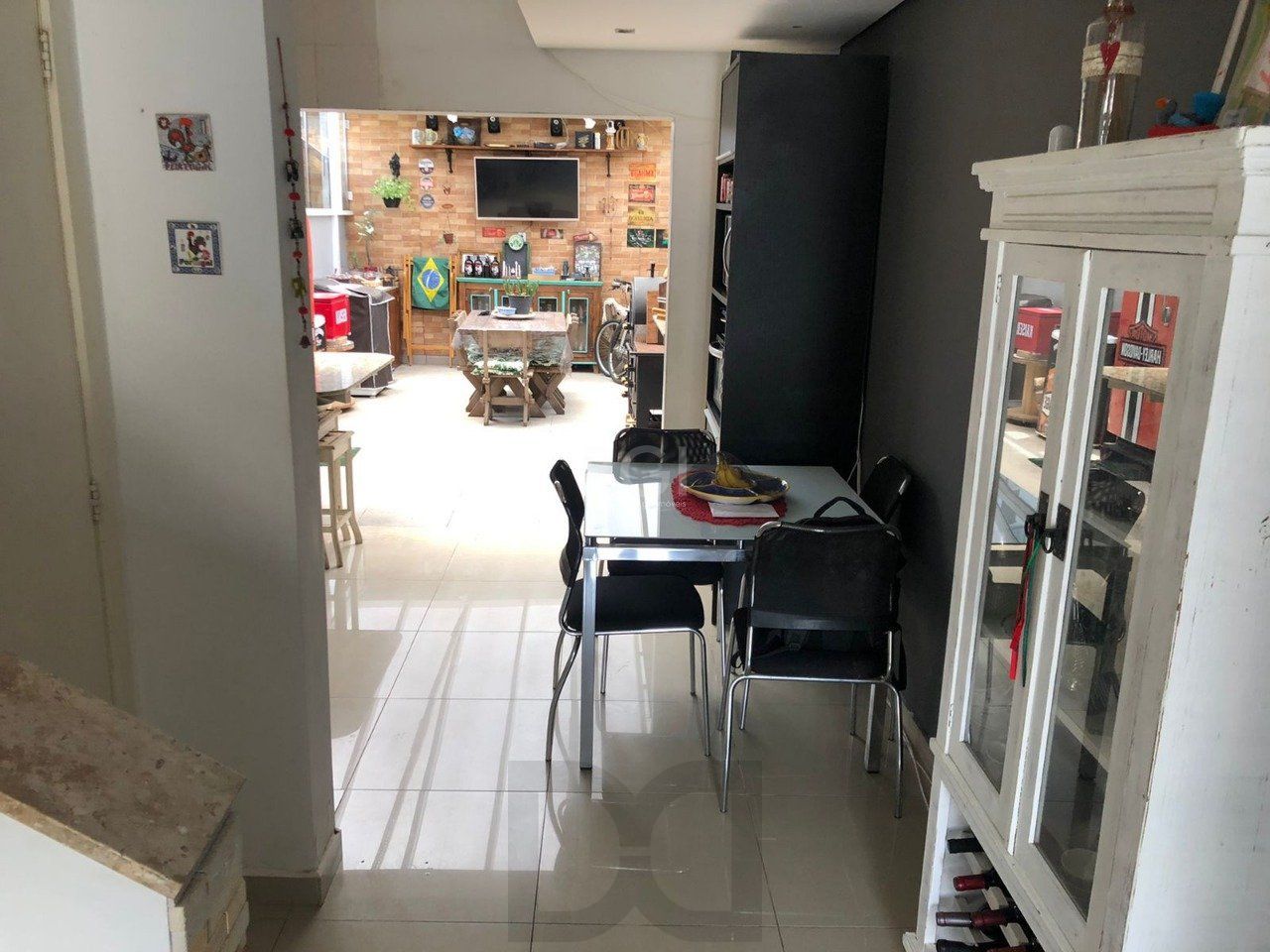 Casa com 3 dormitórios 2 suítes, área gourmet, vaga de estacionamento, Guarujá, Porto Alegre RS — foto 11