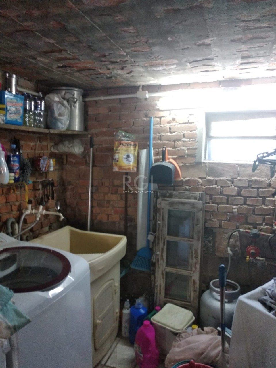 Casa 2 dormitórios, garagem coberta, terreno 621m² bairro Camaquã, Porto Alegre — foto 10