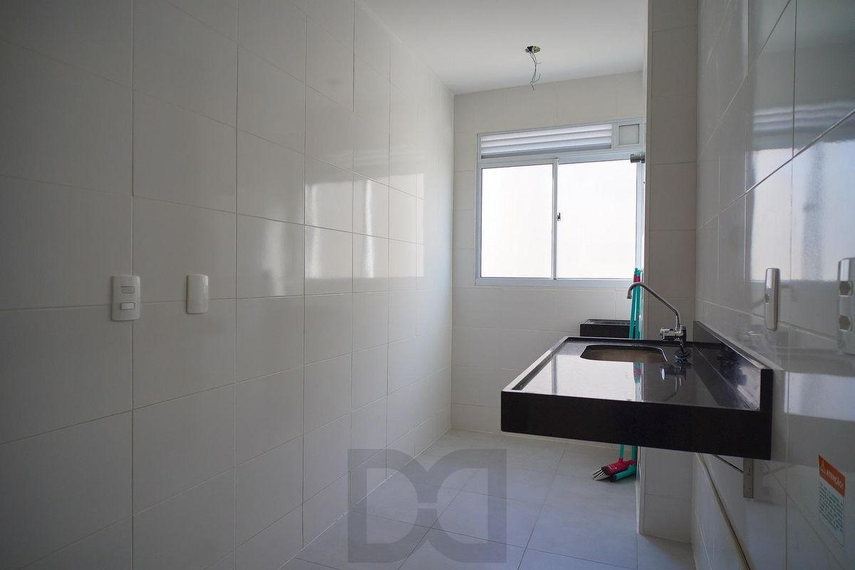 Apartamento com 02 quartos e 01 vaga no Bairro Costa e Silva em Porto Alegre — foto 13