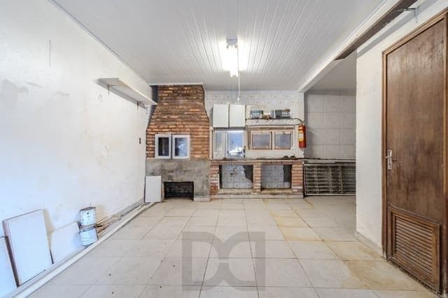 Casa com 04 quartos no Bairro : Partenon em Porto Alegre/RS — foto 18