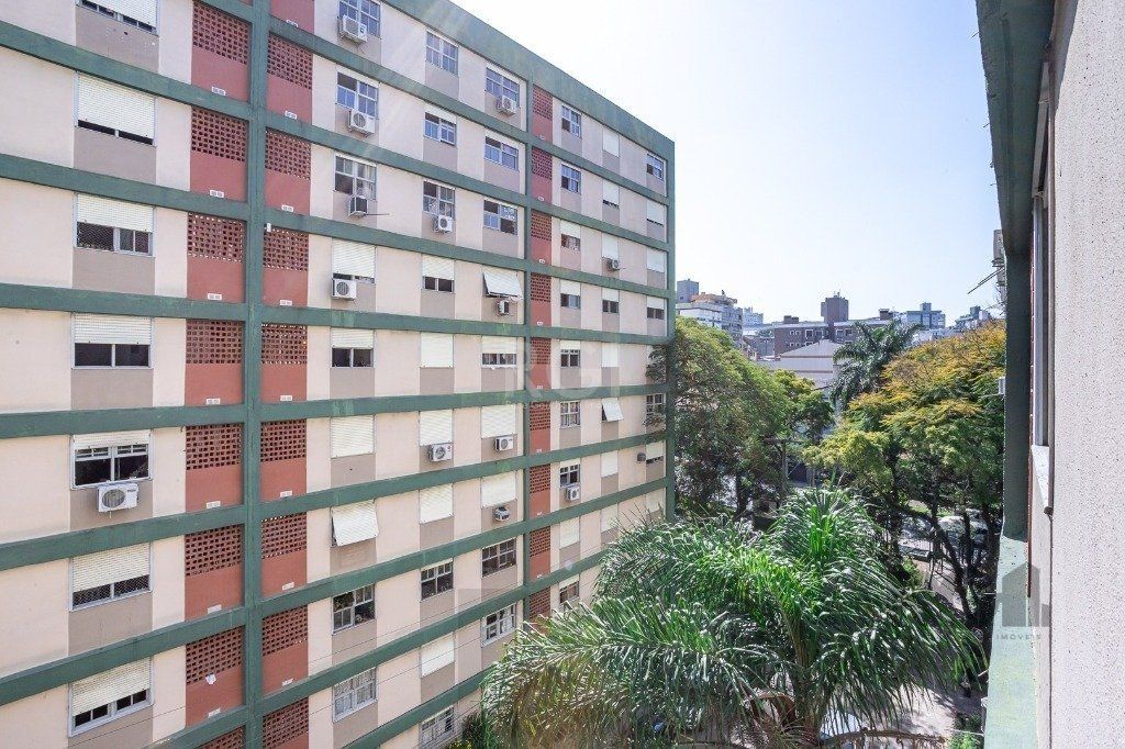 Apartamento de 2 dormitórios com vaga no bairro Petrópolis — foto 37
