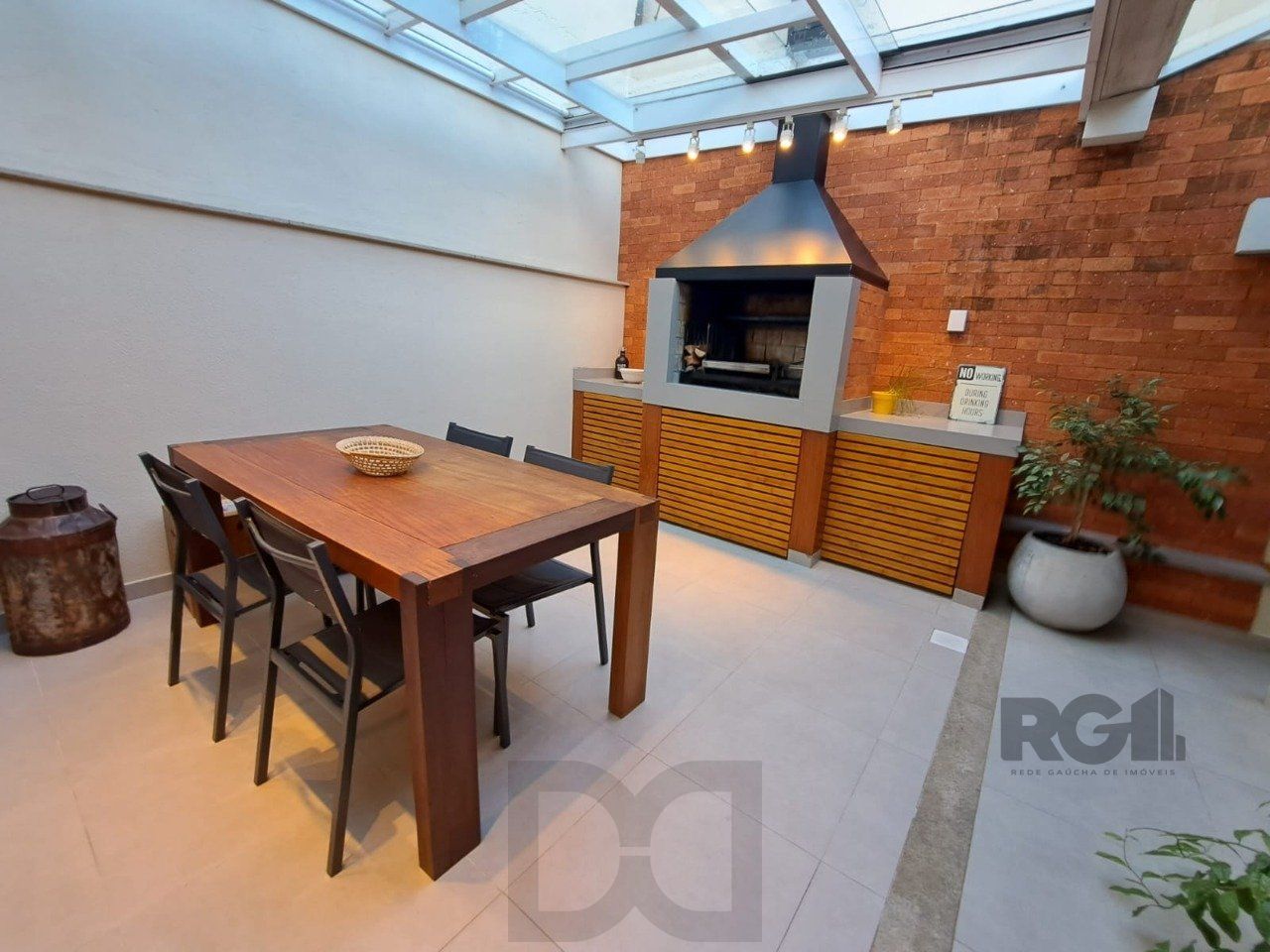 Casa em Condomínio com 03 quartos e 02 vagas no Bairro Nonoai — foto 14