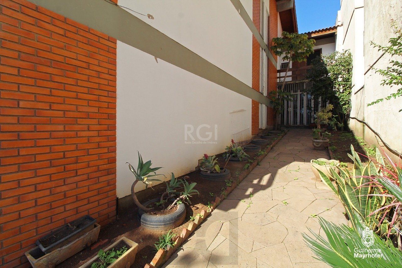 Casa para Venda - 526.64m², 4 dormitórios, sendo 2 suites, 4 vagas - Teresópolis — foto 38