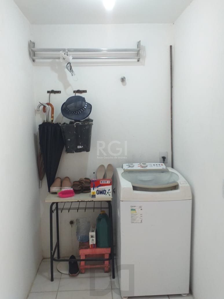 Casa com 2 quartos, banheiro, área de serviço, cozinha, vaga de garagem, no bairro Aberta dos Morros/RS — foto 5