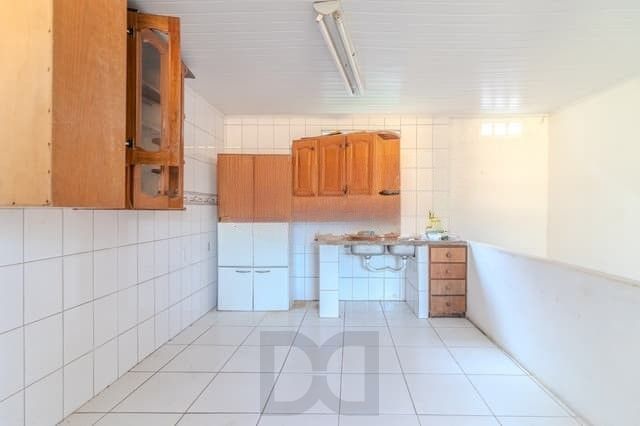 Casa com 04 quartos no Bairro : Partenon em Porto Alegre/RS — foto 21
