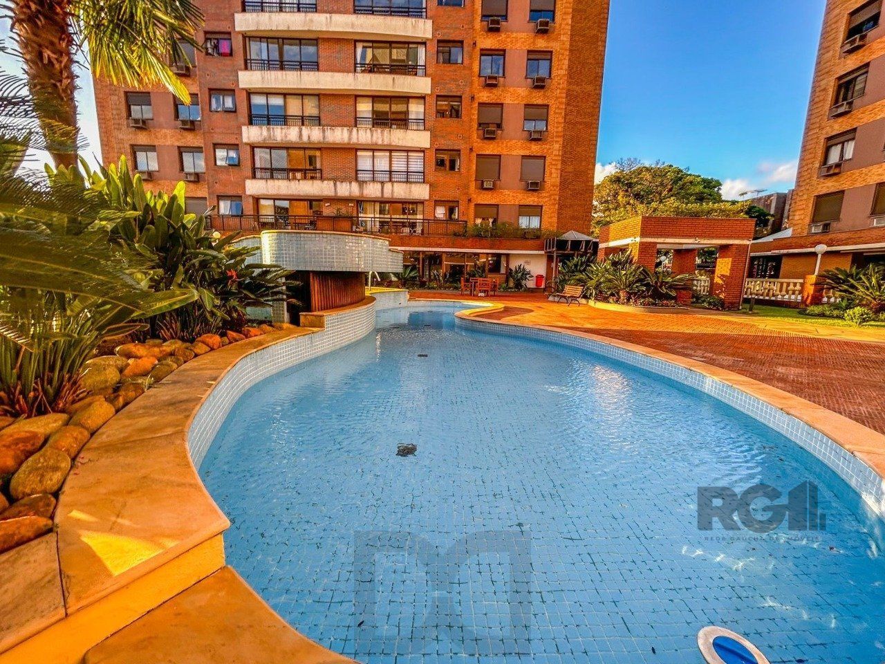 Cobertura, 3 dormitórios, sendo 1 suíte, 3 vagas - Tristeza — foto 80