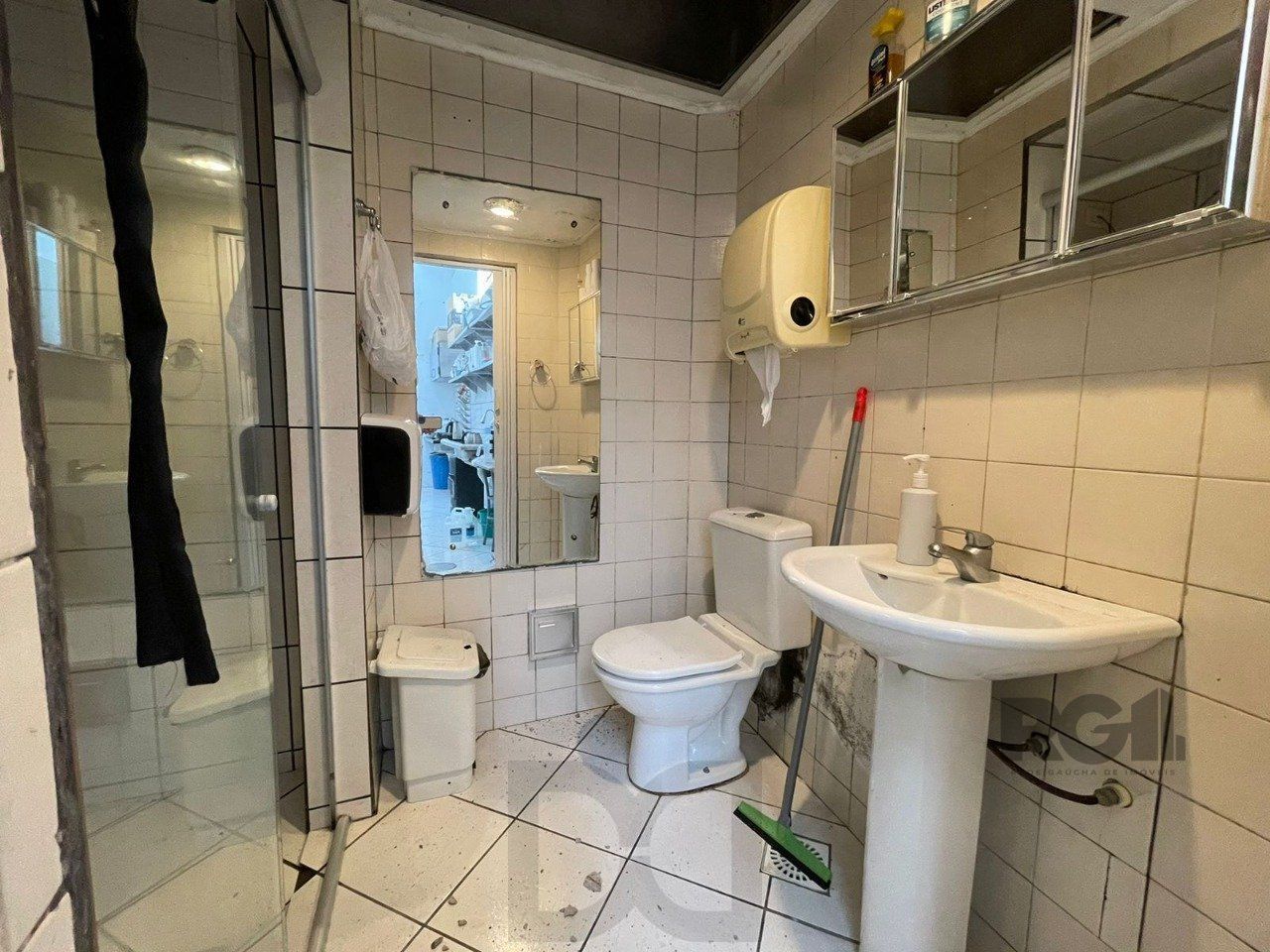 Prédio comercial 225m², com 5 lojas individuais, pé direito alto Vila Conceição. — foto 19