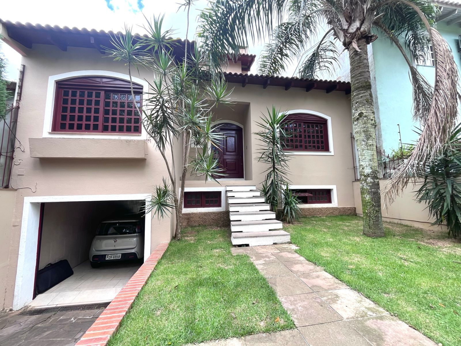 Casa com 04 quartos (01 suíte) 02 vagas no Bairro Jardim Sabará em Porto Alegre — foto 21