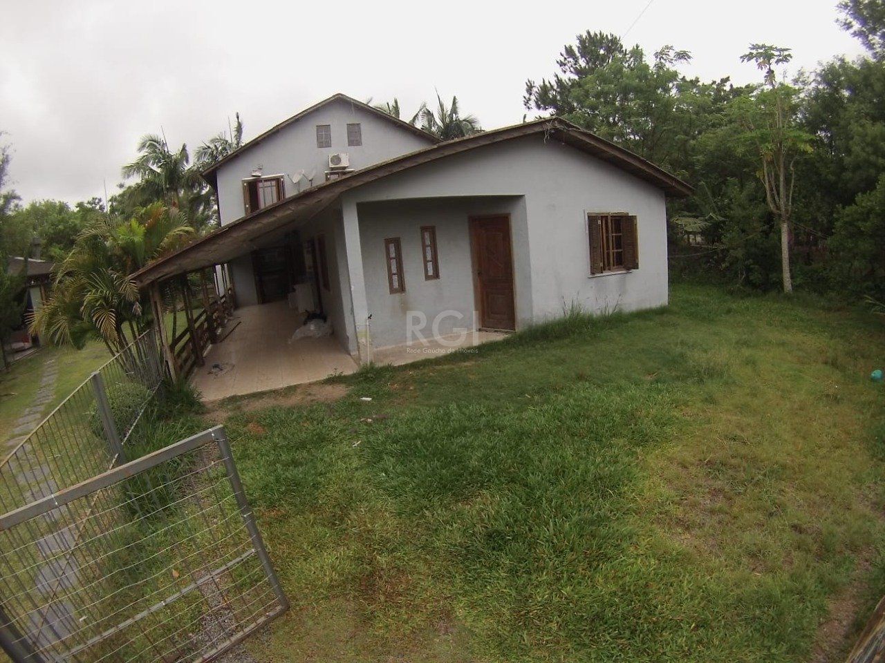 Casa 5 dormitórios no bairro Ponta Grossa — foto 3