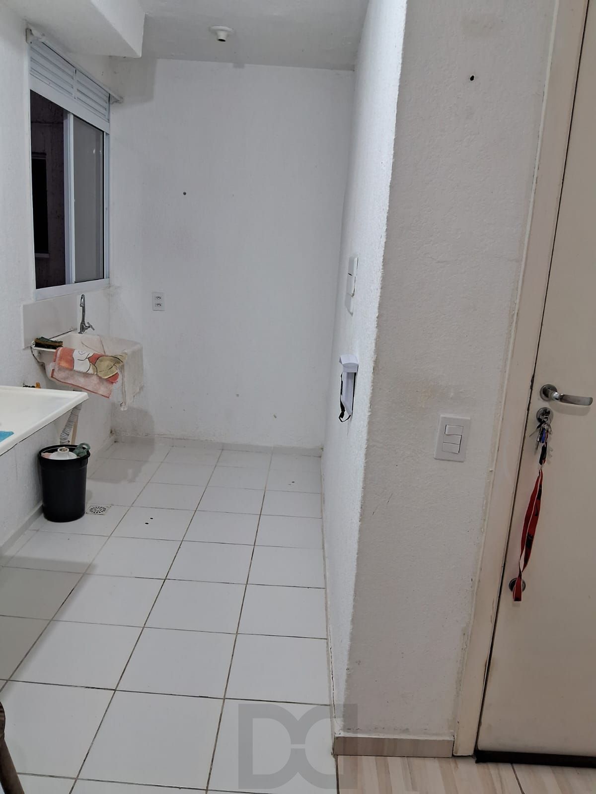 Apartamento 2 Dormitórios, 2º Andar, 01 vaga no Bairro Sarandi em Porto Alegre. — foto 11