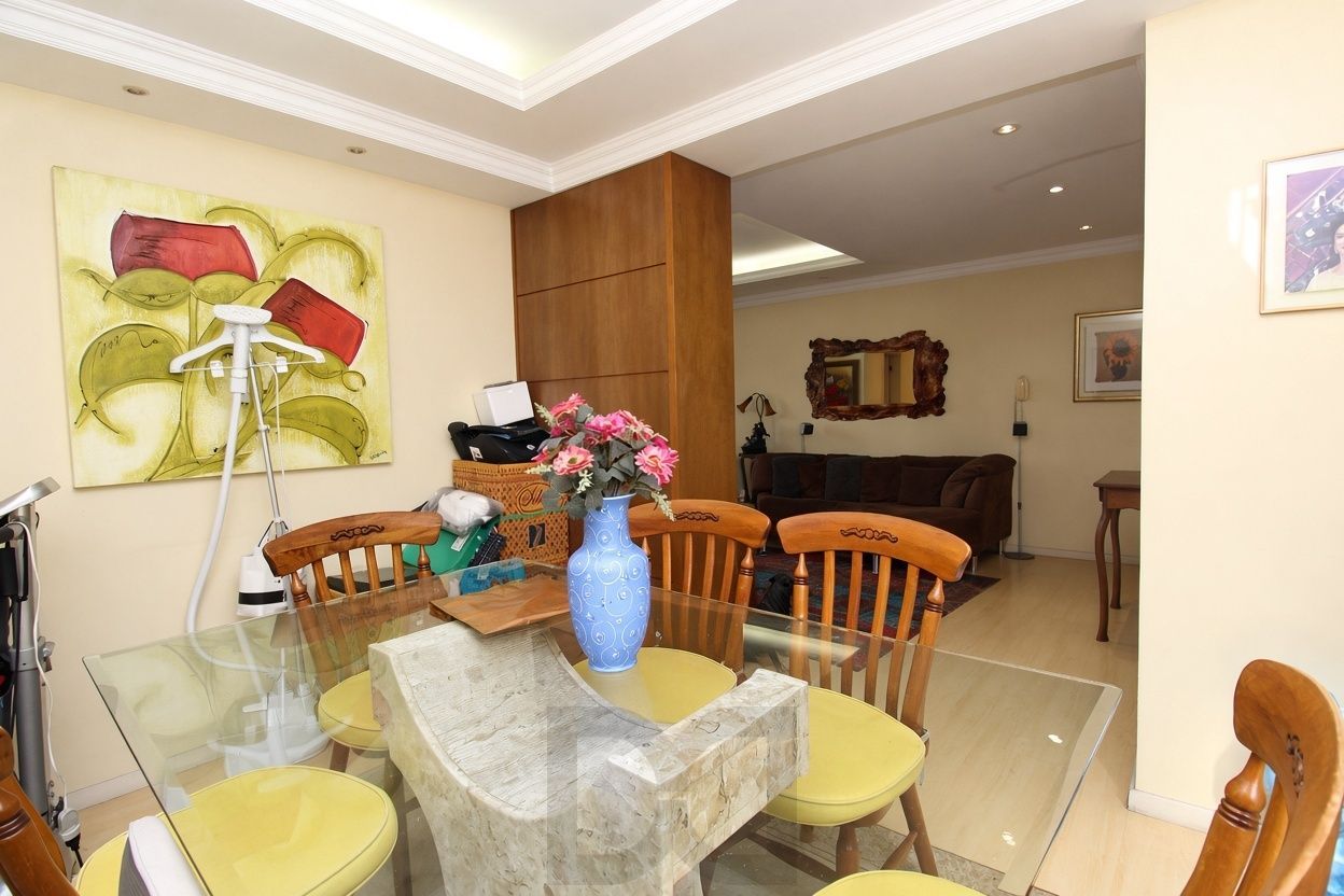 Apartamento 2 Quartos sendo com suíte Bairro Floresta Porto Alegre — foto 10