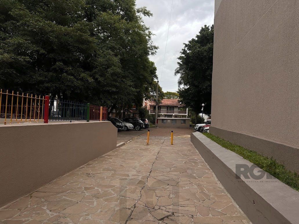 Apartamento a venda, dois dormitórios mobiliado no bairro Cristal. — foto 39