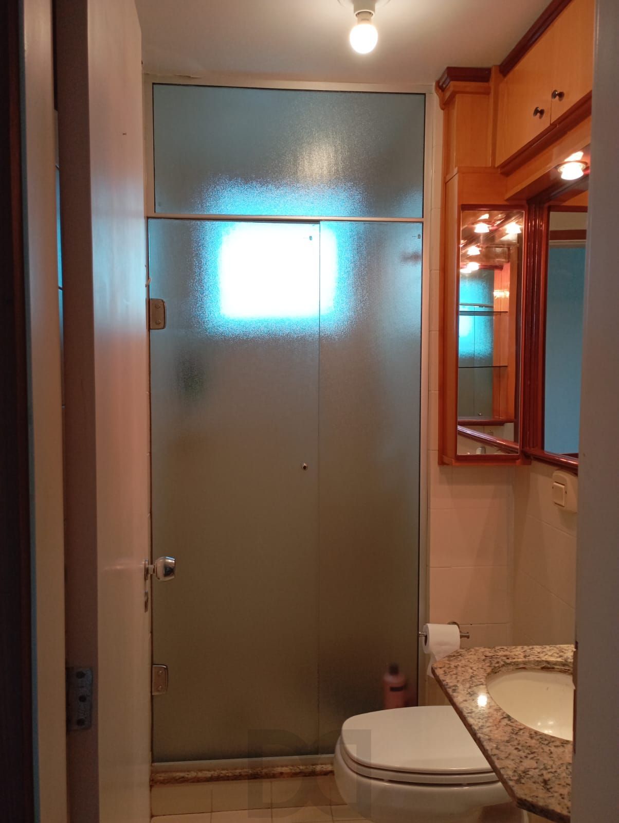 Apartamento com 02 quartos e 01 vaga coberta no Bairro Menino Deus, Porto Alegre — foto 14