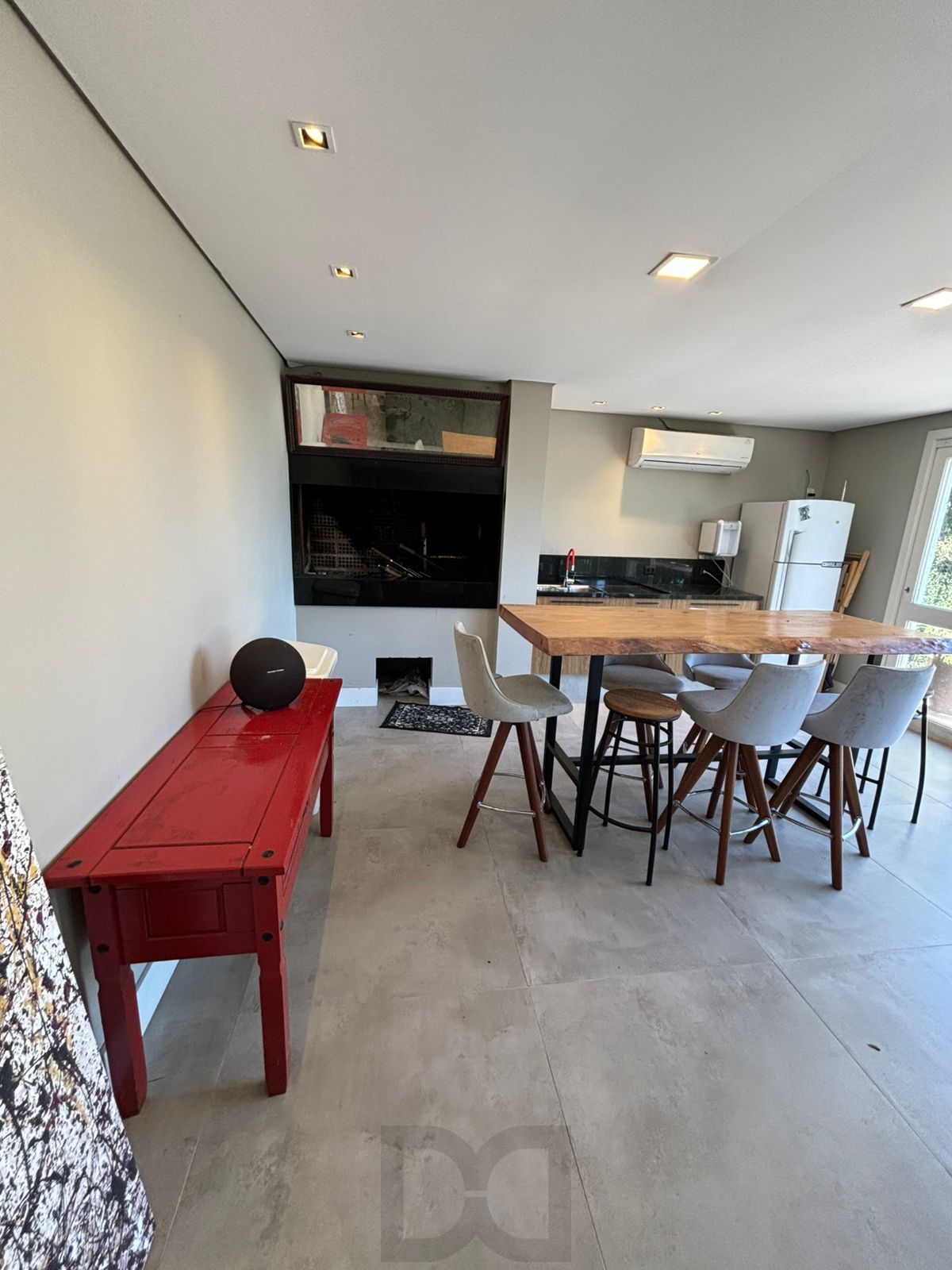 Casa 4 dormitórios, 1 suíte, 03 vagas, Bairro Três Figueiras, Porto Alegre. — foto 9