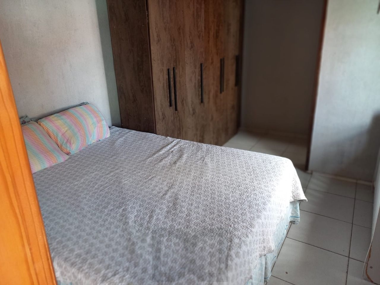 Duas casas no terreno com 2 vagas de garagem — foto 3
