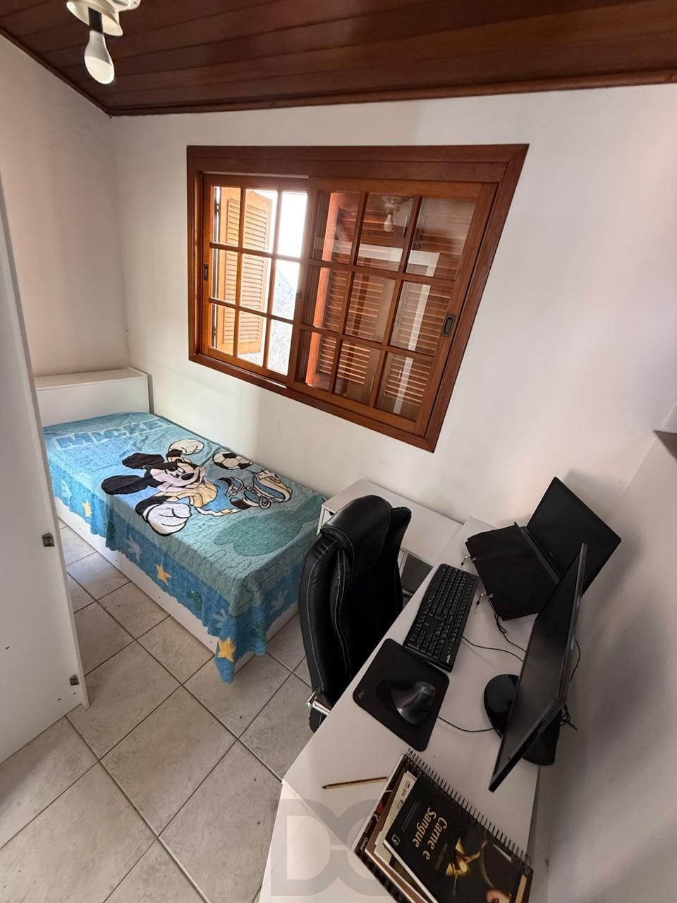 Apartamento com 02 quartos, 02 banheiros e 01 vaga Coberta no Bairro Petrópolis — foto 8