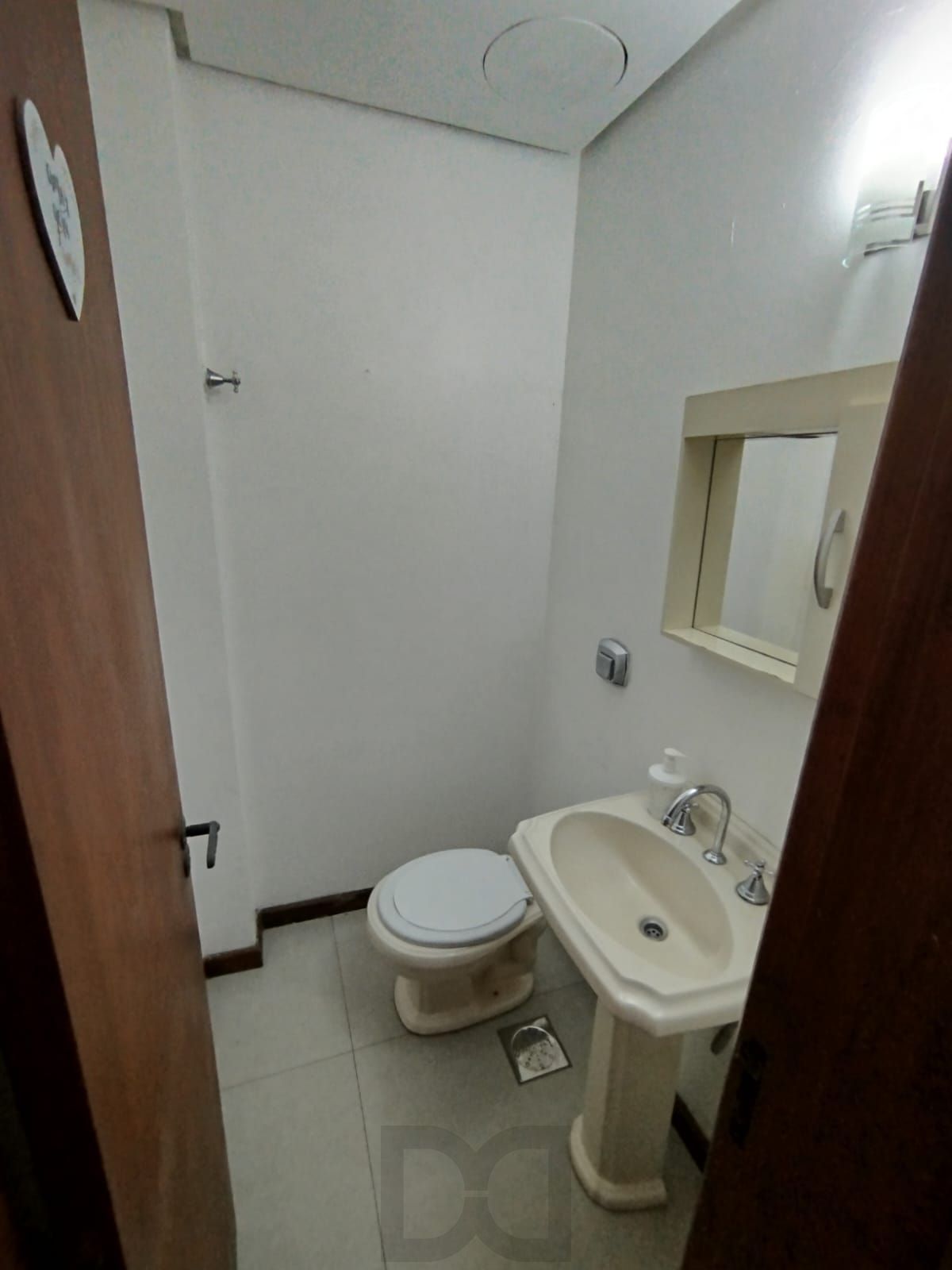 Casa com 03 quartos e 01 vaga no Bairro Cristal — foto 5