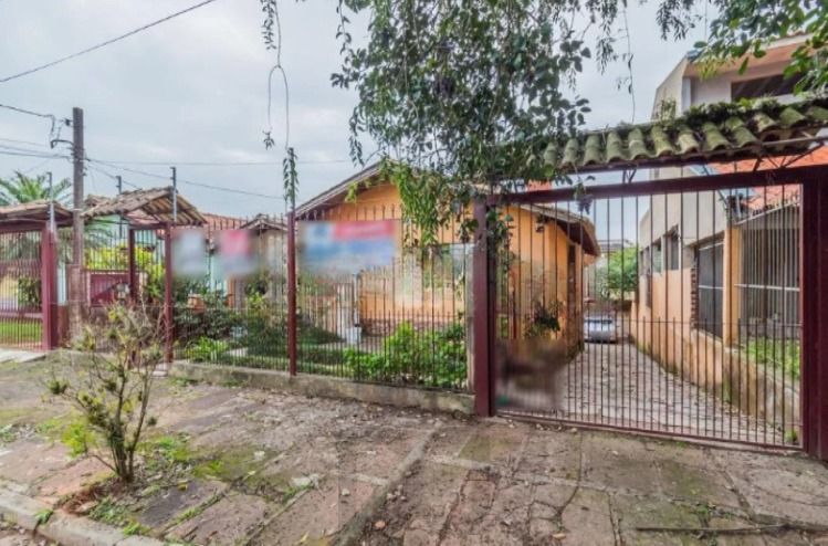 Casa de 3 dormitórios , com suíte , banheiro social , 2 apartamentos de 1 dormitório nos fundos , vaga para 3 carros ! — foto 9